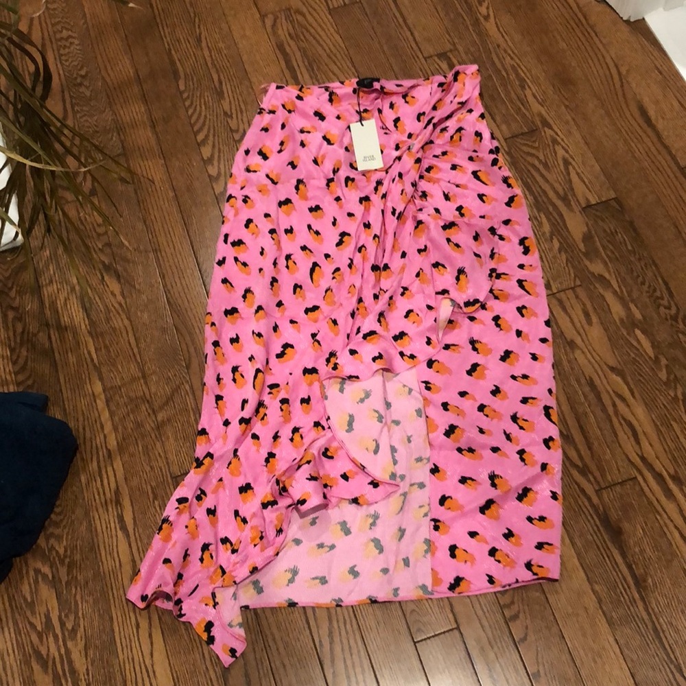 River Island floral skirt with high thigh slit!NWT